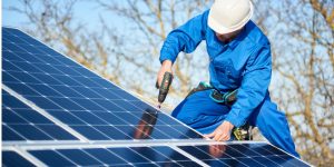Installation Maintenance Panneaux Solaires Photovoltaïques à Eycheil